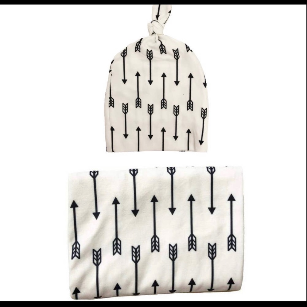 Swaddle set with hat